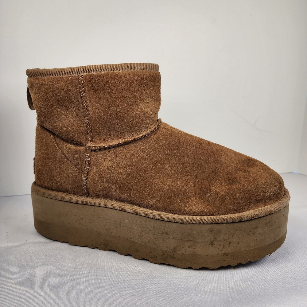 UGG Classic Mini Platform Chestnut Suede Shearling Boots Used US 9 / EU 40
